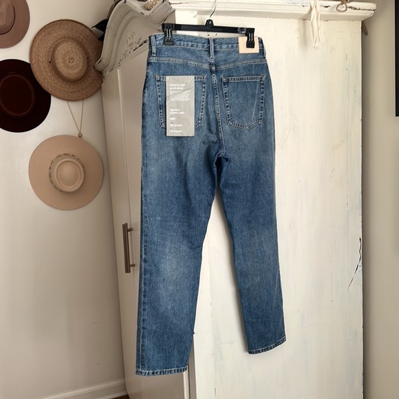 Everlane - Picture 6 of 6